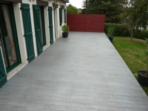 terrasse-frêne-THT-finition-huilée-gris.jpg